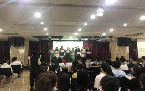 说明:4.新生班助受聘仪式
